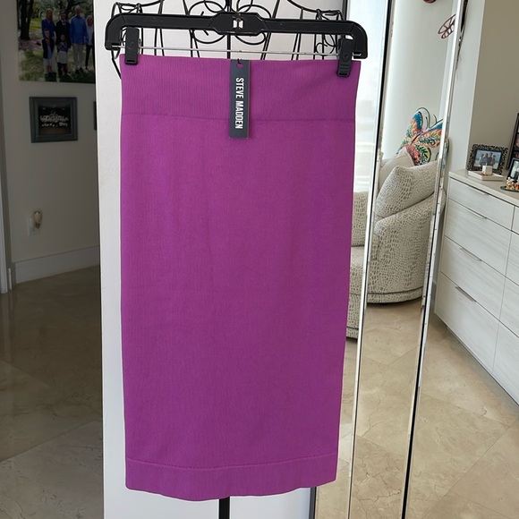 NWT STEVE MADDEN FUSHIA PENCIL SKIRT - Picture 1 of 4